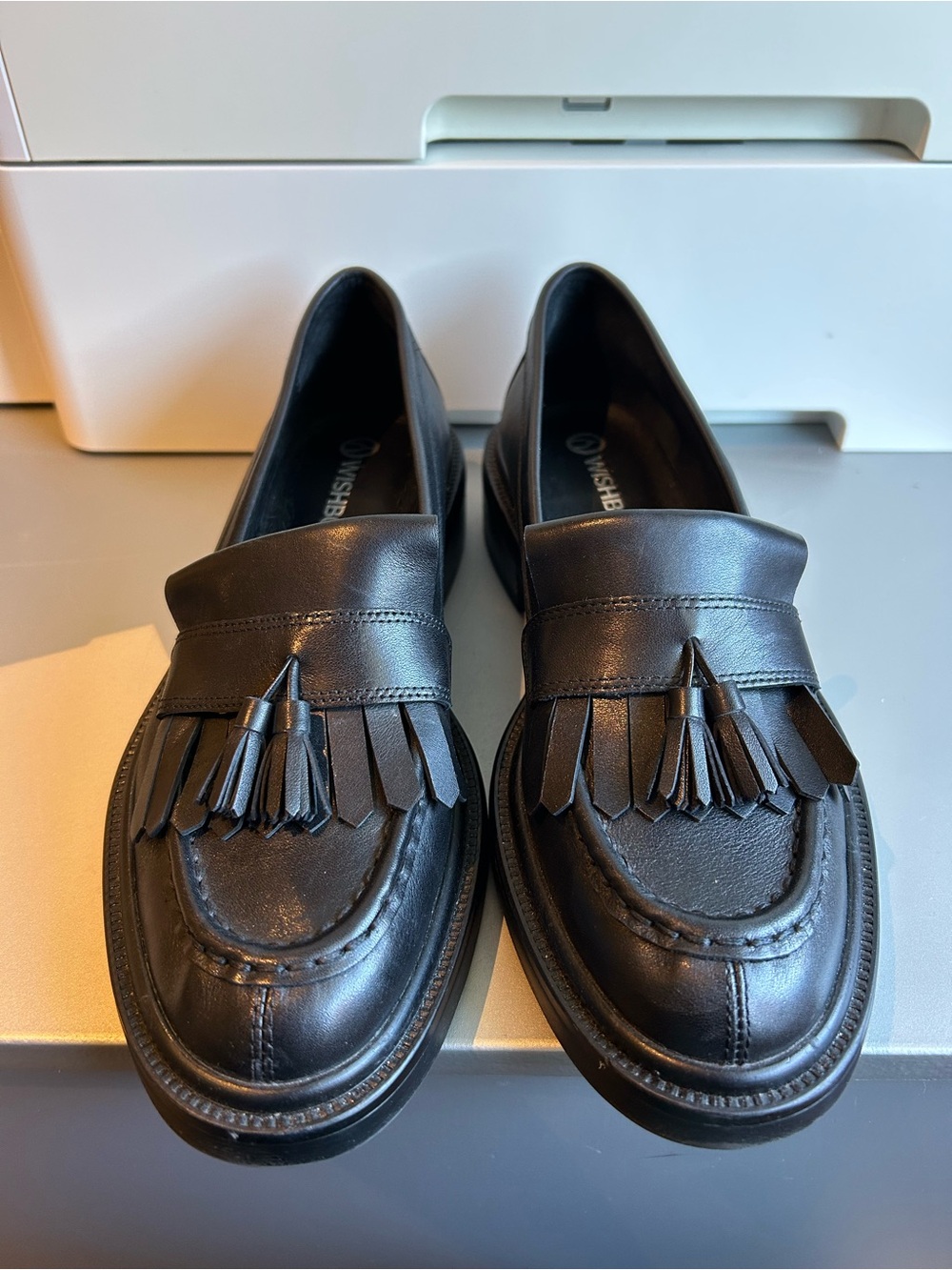 Women’s Leather Wishbone Black Tassel Loafers Size 8.5 - Picture 3 of 10